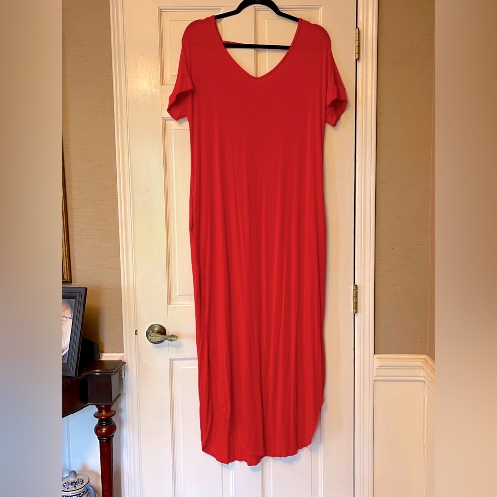 Elegant Red Maxi Dress
